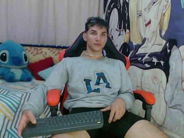 anthony-voss Sex Cam Show