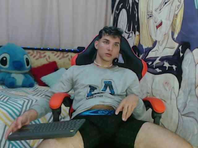 anthony-voss Sex Cam Show