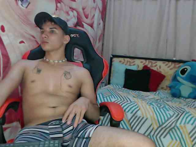 anthony-voss Sex Cam Show