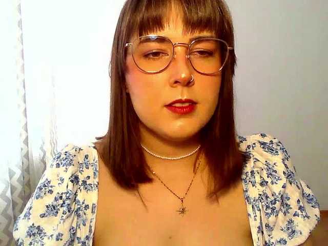 ClaraLove live cam on BongaCams