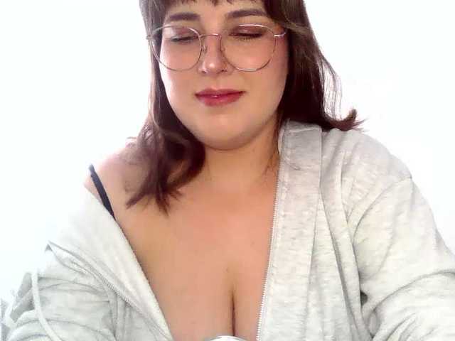 ClaraLove live cam on BongaCams