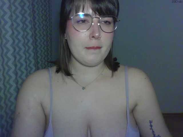 ClaraLove's BongaCams show and profile