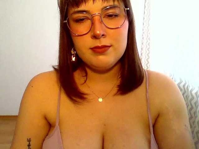 ClaraLove live cam on BongaCams