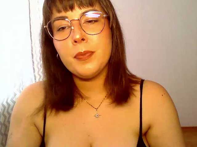 ClaraLove live cam on BongaCams