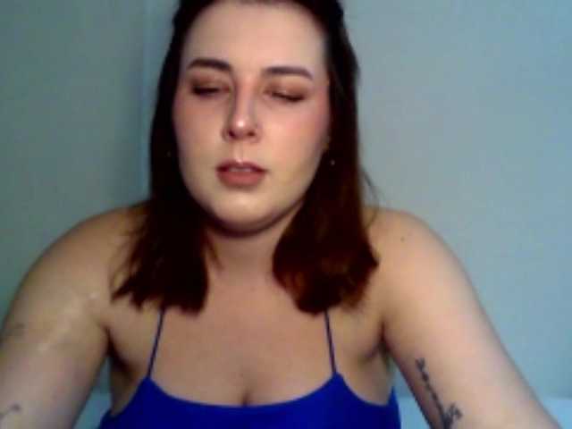 ClaraLove live cam preview