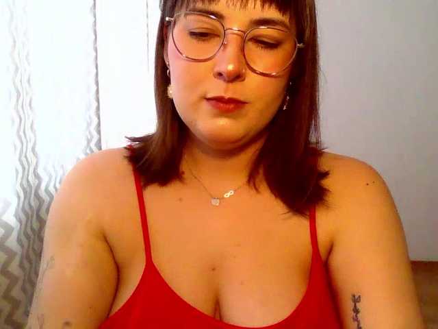 ClaraLove live cam on UnifiedCams