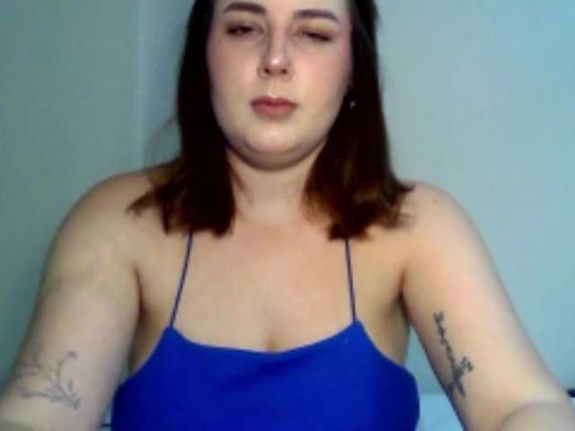 ClaraLove live cam preview