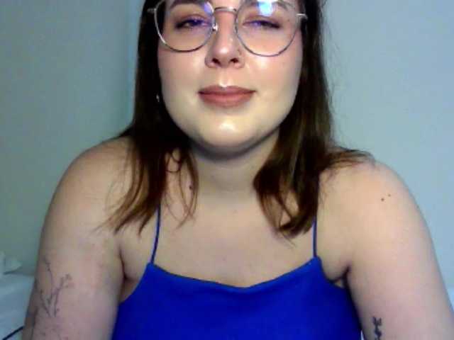 ClaraLove live cam preview