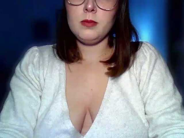 ClaraLove, en directo ahora en BongaCams