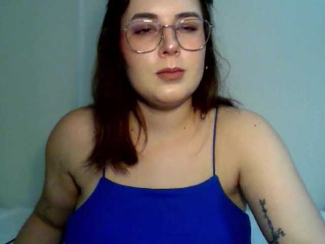 ClaraLove live cam preview