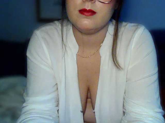 ClaraLove live cam on BongaCams