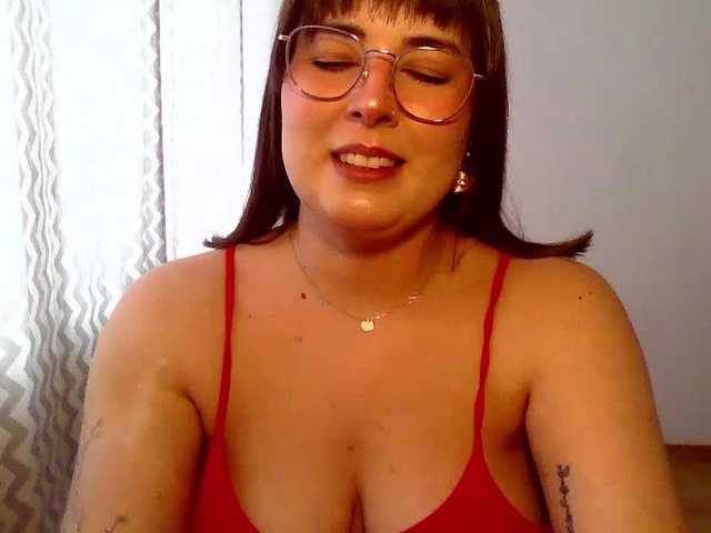 ClaraLove live cam on BongaCams