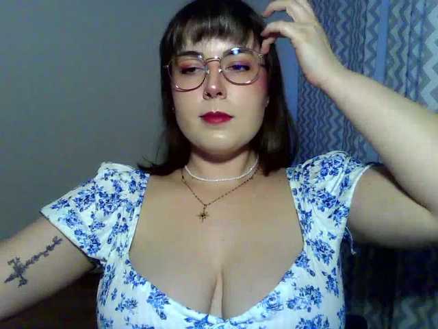 ClaraLove live cam on BongaCams