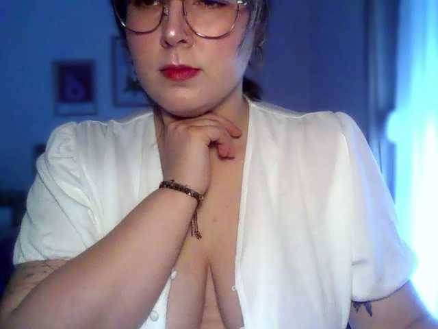 ClaraLove live cam on BongaCams