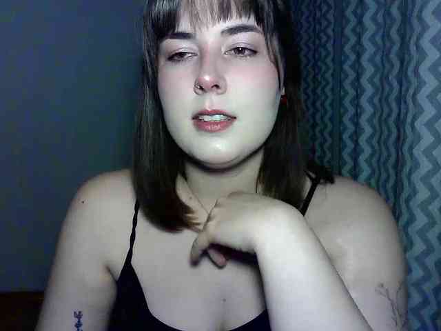 Model: ClaraLove
