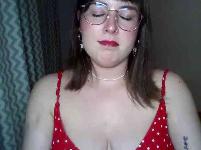 Model: ClaraLove