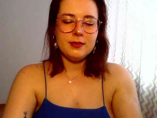 Model: ClaraLove