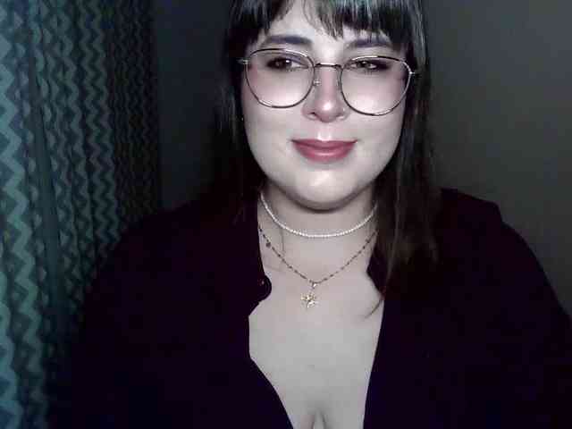 ClaraLove Live Webcam on BongaCams