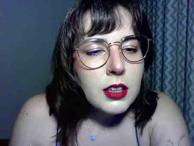 Model: ClaraLove