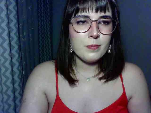Model: ClaraLove