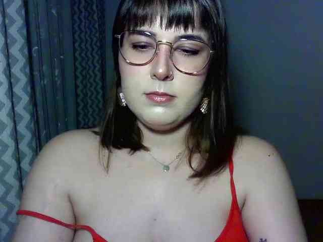 Model: ClaraLove