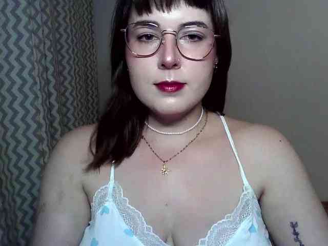 Model: ClaraLove