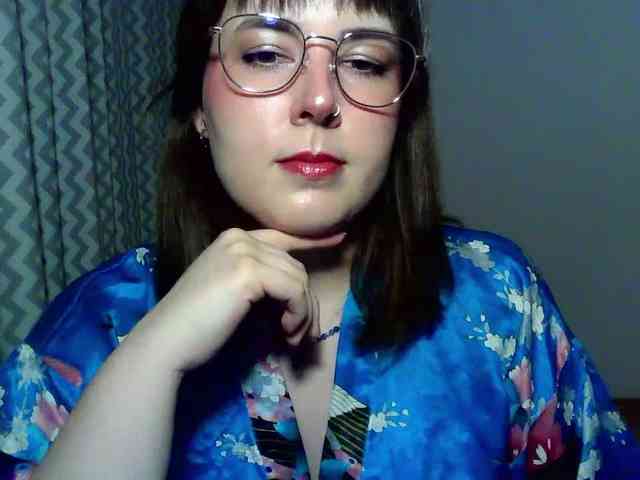 Model: ClaraLove
