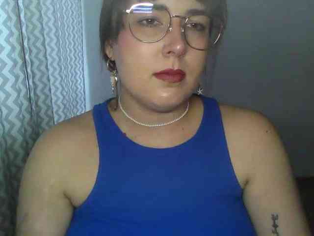 Model: ClaraLove