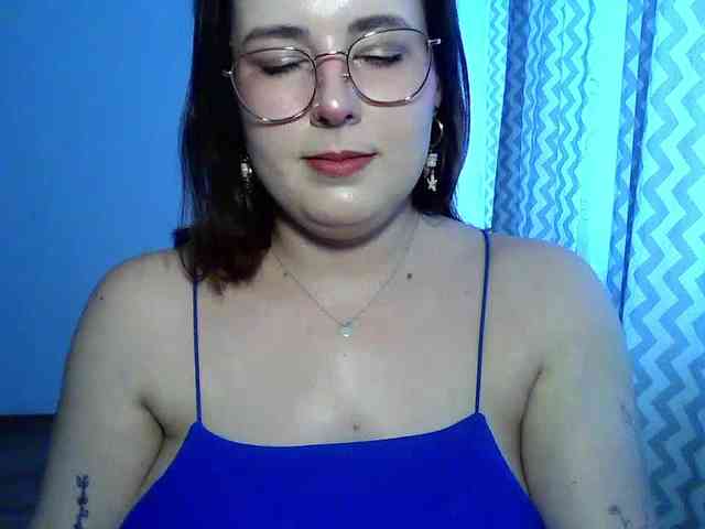 Model: ClaraLove