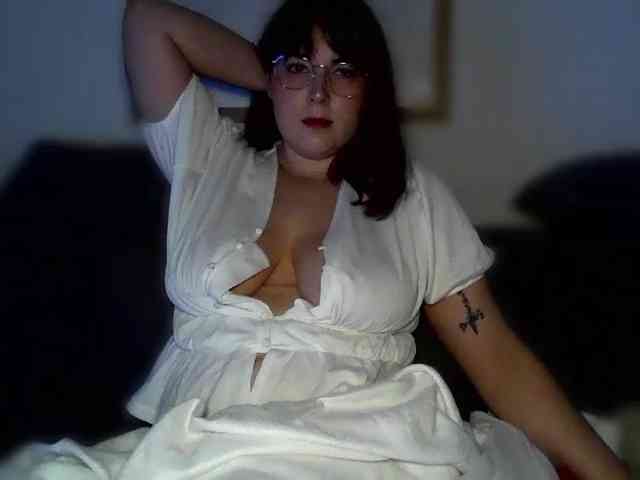 Model: ClaraLove