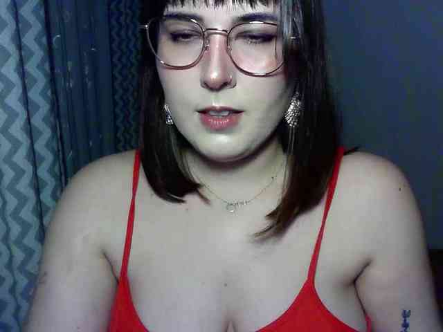 Model: ClaraLove