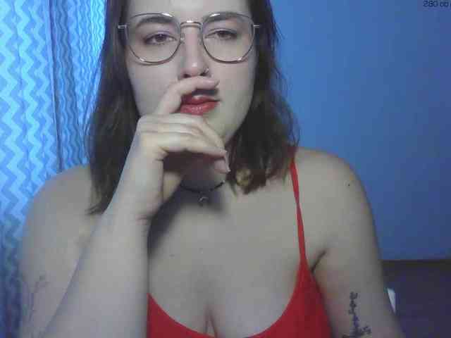 Model: ClaraLove