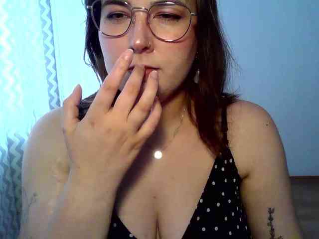 Model: ClaraLove