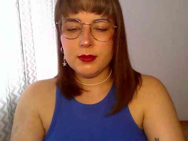 Model: ClaraLove