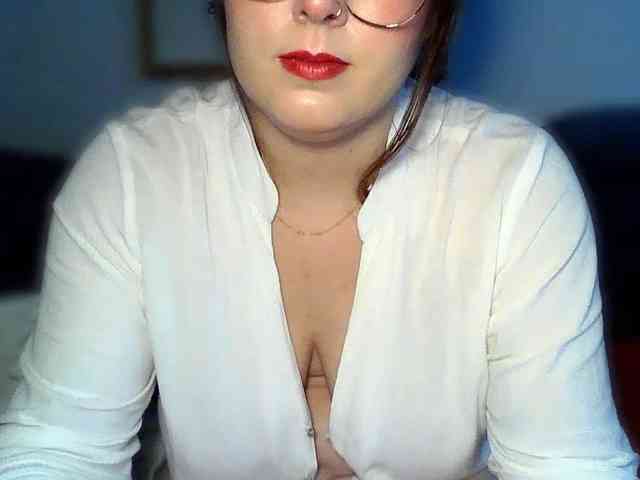 Model: ClaraLove