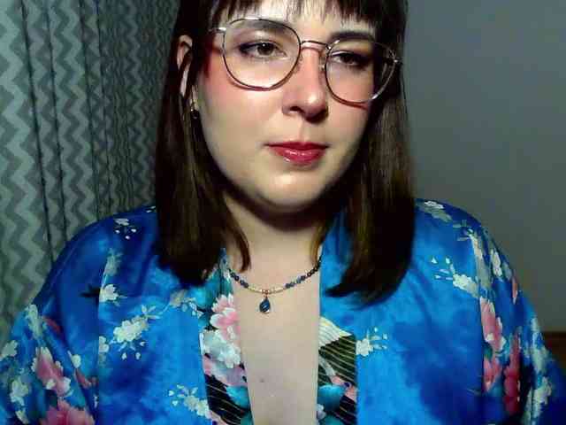 Model: ClaraLove