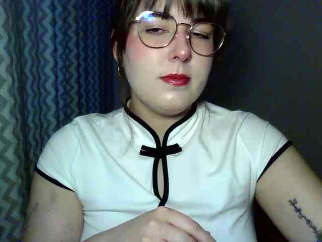 Model: ClaraLove