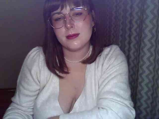 Model: ClaraLove