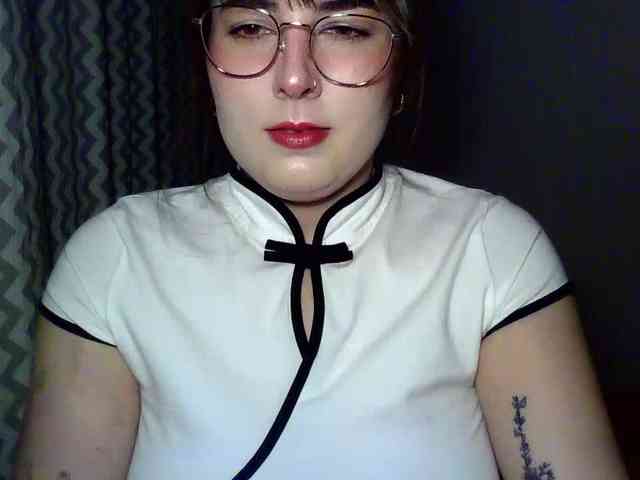 Model: ClaraLove