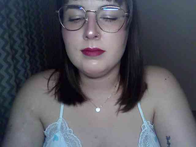 Model: ClaraLove
