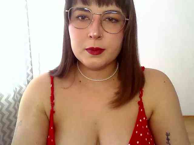 Model: ClaraLove