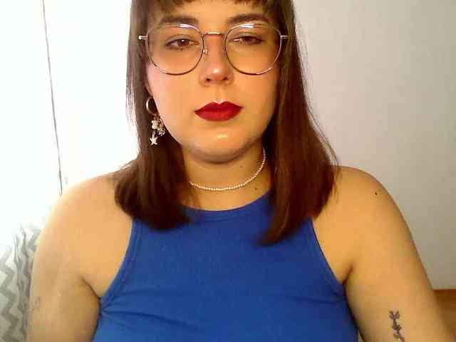 Model: ClaraLove