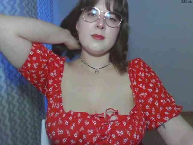 Model: ClaraLove