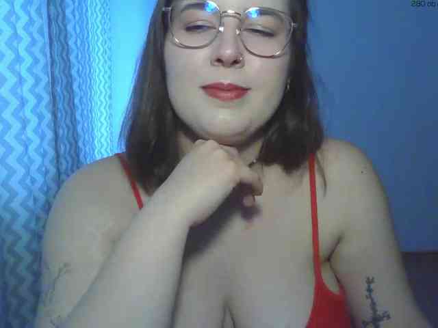 Model: ClaraLove