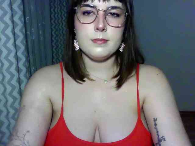 Model: ClaraLove