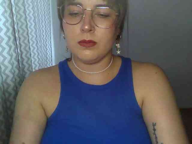 Model: ClaraLove