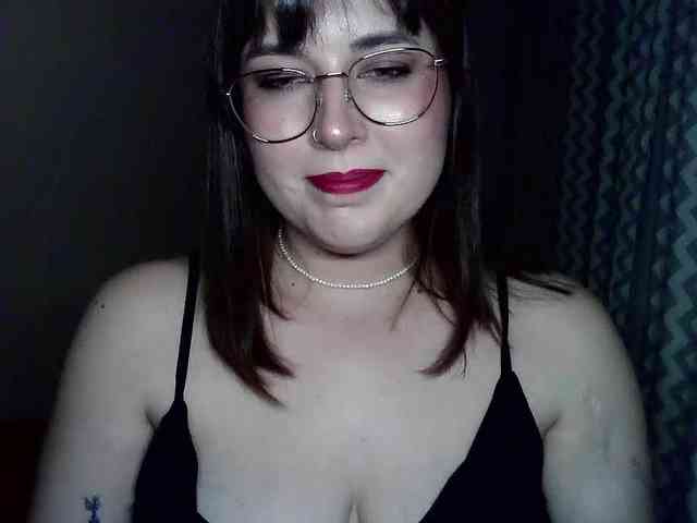 Model: ClaraLove