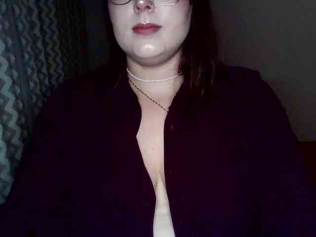 Model: ClaraLove