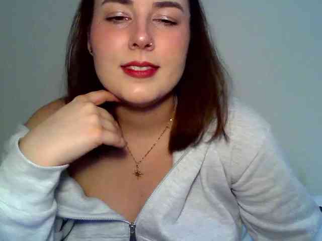Model: ClaraLove