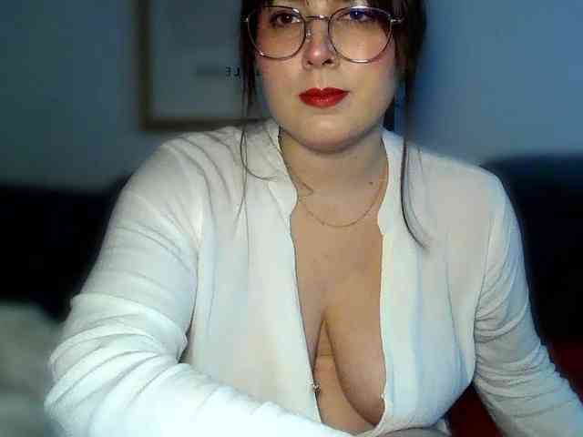 Vorschau des Streams von ClaraLove